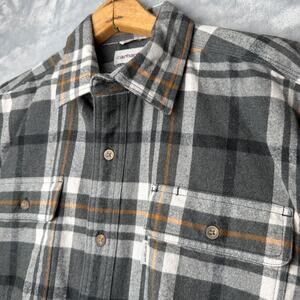 Carhartt Men  Plaid Flannel Original Fit Long Sleeve Button Shirt Size M